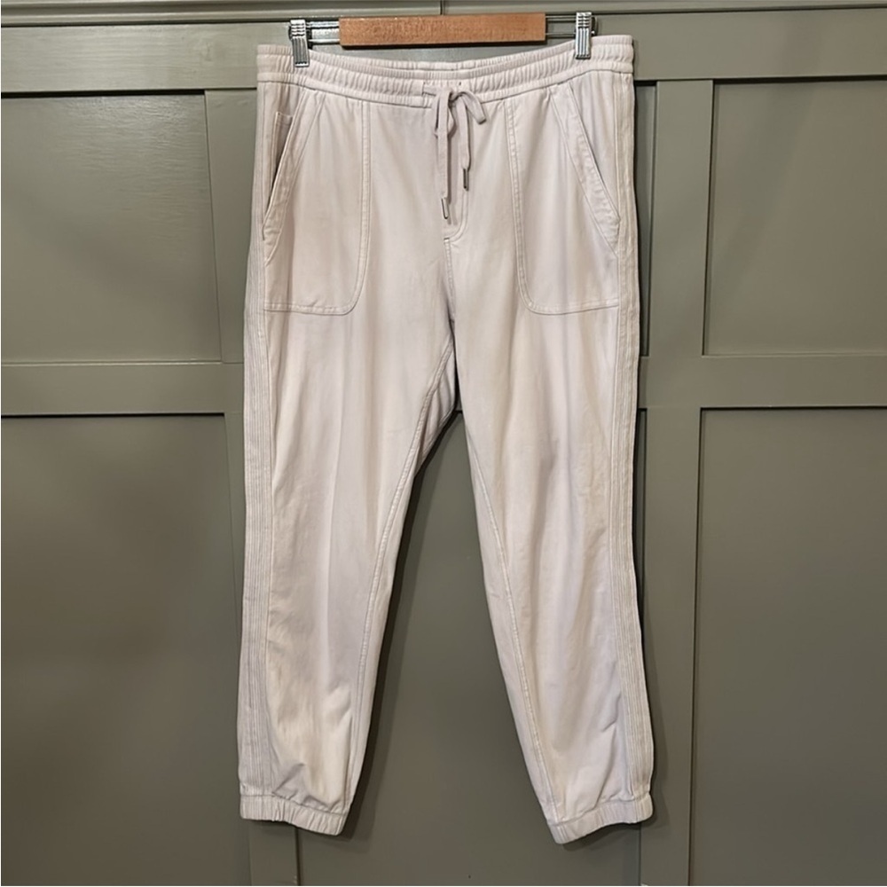 ❤️🔥Athleta - Birch Grey Farallon Joggers - 12